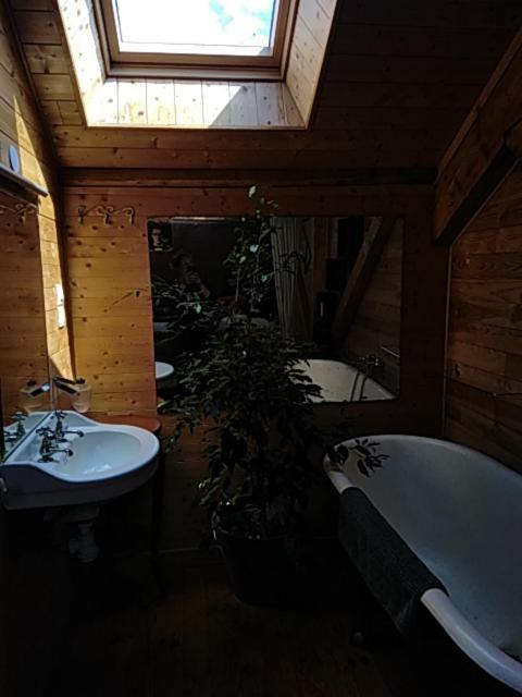 Au Coeur De Saint Agreve -Sejour Chez L'Habitant Buitenkant foto